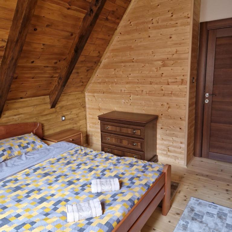 Mountain Haven Deluxe - Three-Bedroom House - 29