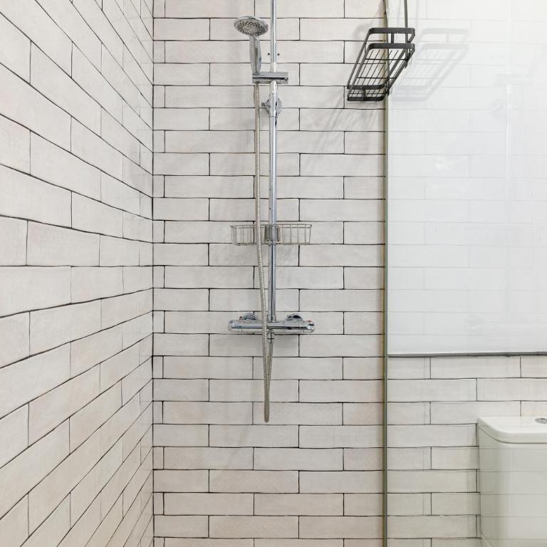 Vintage Apartment near Puerta del Sol - One-Bedroom Apartment - 10