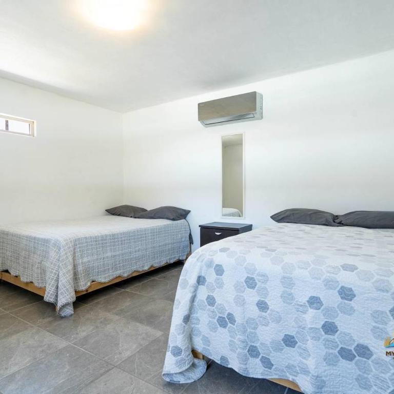 Incredible in-town pool house with BBQ area - Casa - 24