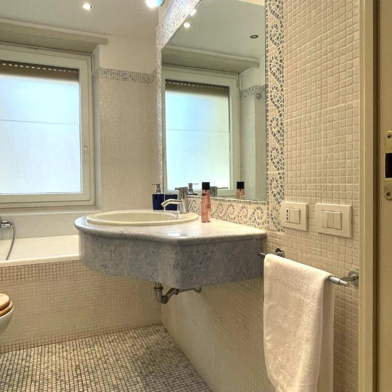 Ammiragli Vatican Experience - Three-Bedroom Apartment - 40