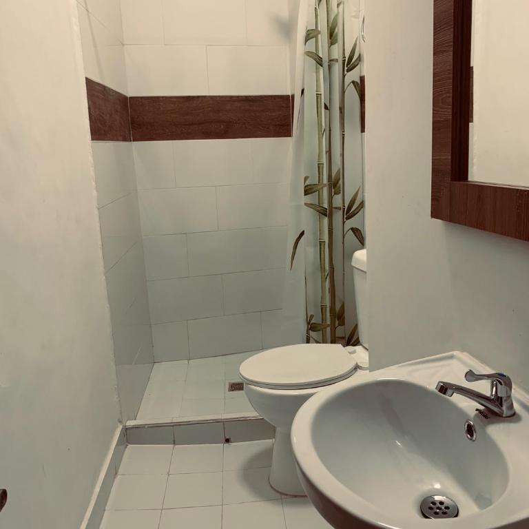 Casa de la Cruz - Habitación Familiar con baño privado - 3