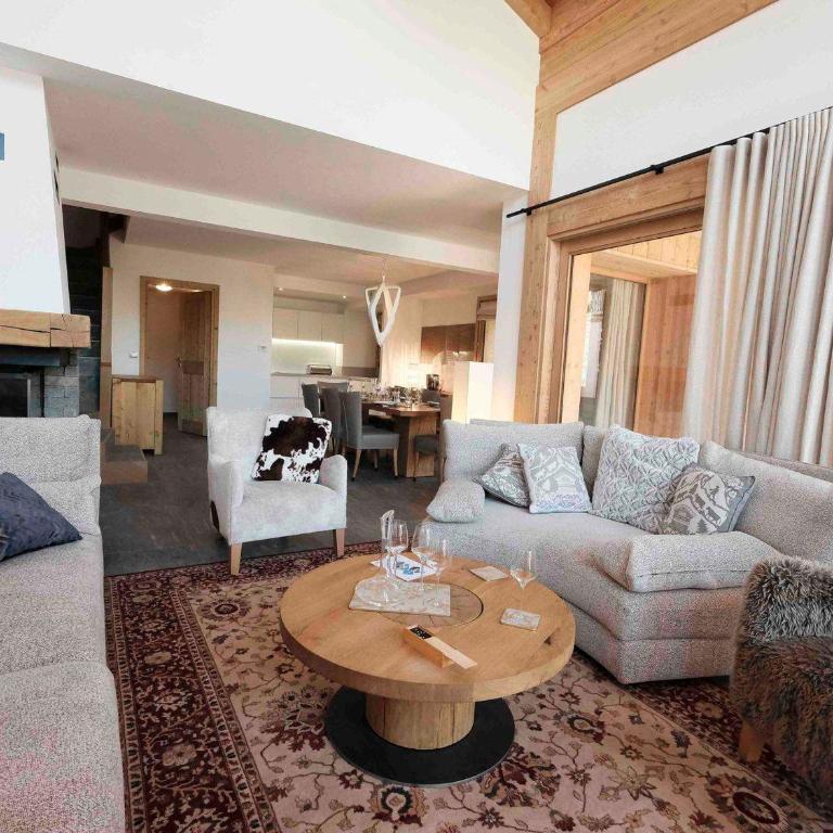 Chalet au pied des pistes avec jacuzzi, sauna et parking - FR-1-344-721 - Chalet - 13