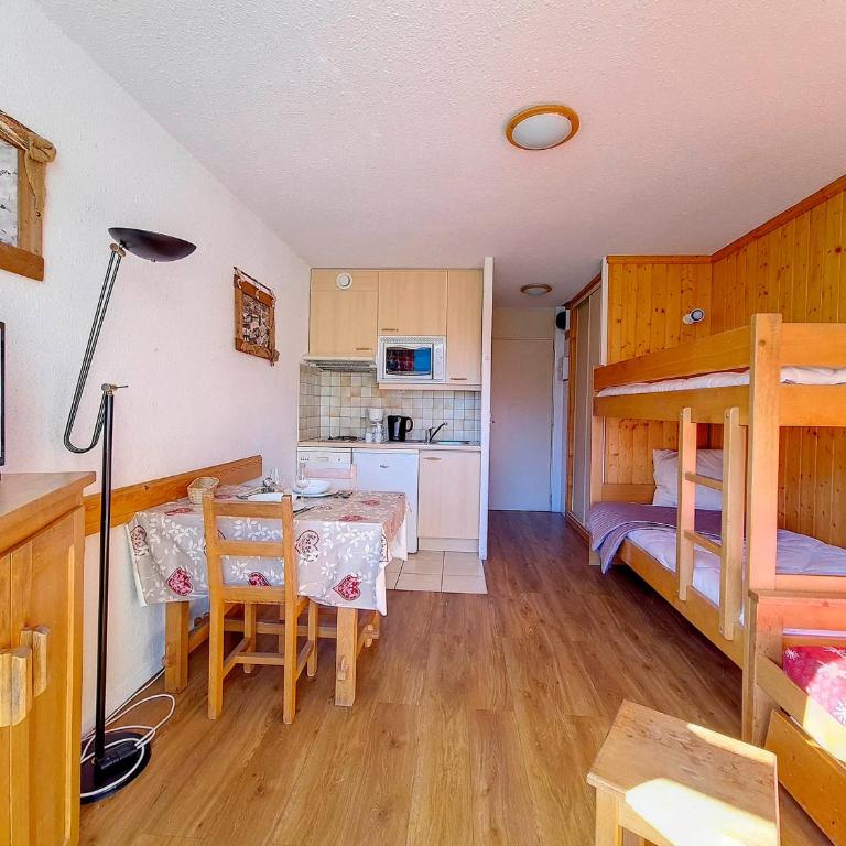 Studio lumineux, départ et retour skis aux pieds, balcon sud, 3 pers., animaux acceptés - FR-1-344-1145 - Estudio - 7