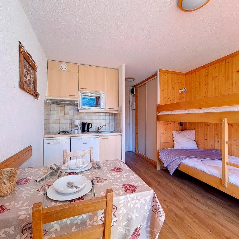 Studio lumineux, départ et retour skis aux pieds, balcon sud, 3 pers., animaux acceptés - FR-1-344-1145 - Estudio - 9