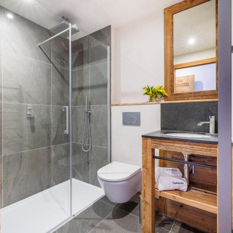 Chalet de luxe aux pistes avec sauna et parking - 5 flocons - FR-1-344-1166 - Chalet - 12
