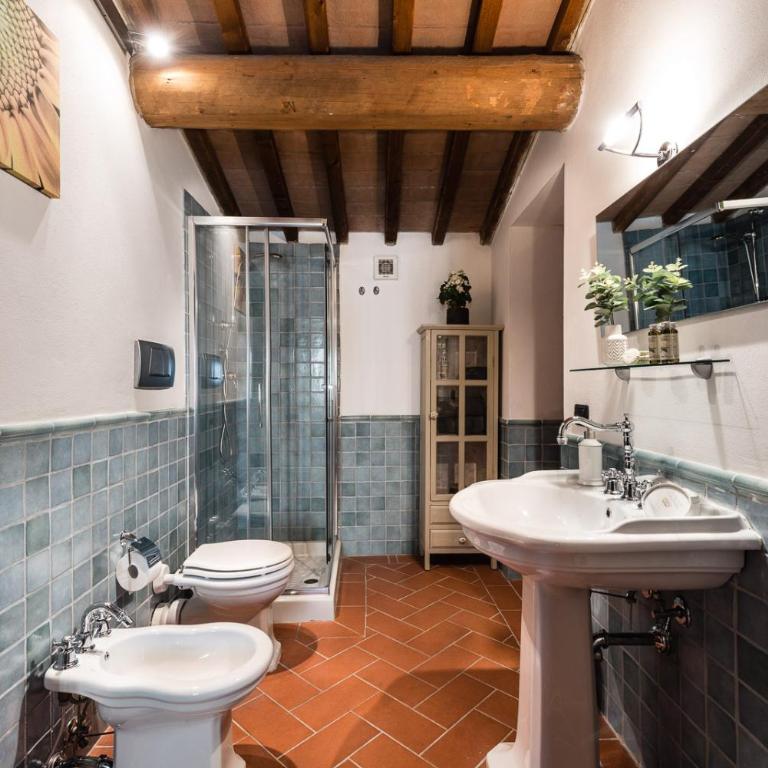 Tenuta Guinigi Antico Borgo di Matraia - Exclusive Holidays apartments & Pool - Appartamento Superior con 3 Camere da Letto e Giardino Privato - 7