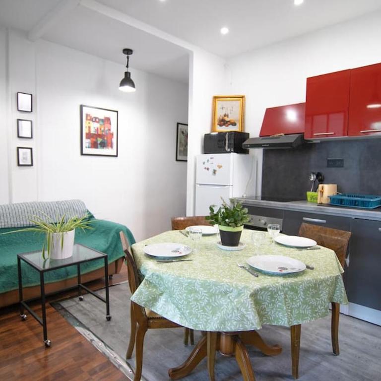 FLC-2 ROOMS, 6p, Lift, Balconies, Quiet, STATION 5 mins - Appartement 2 Chambres - 22