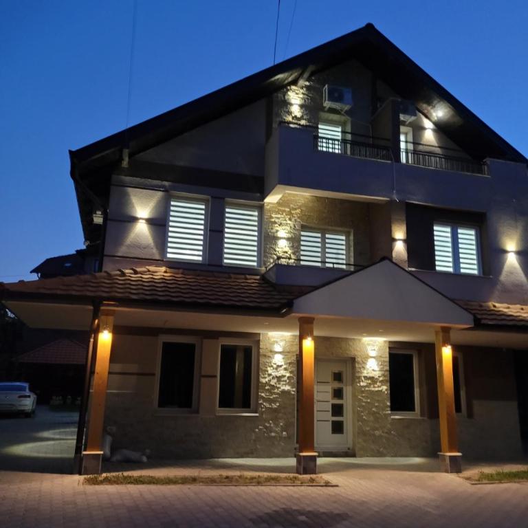 Apartmani Zvezdana - Standardni Trokrevetni Studio - 10