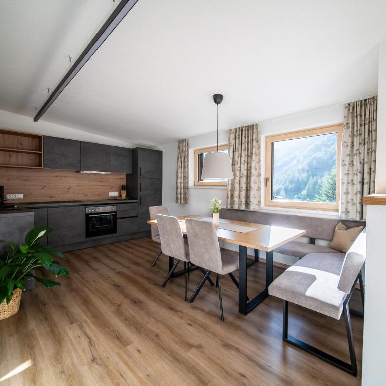Appartements Tyrol - Apartment mit 2 Schlafzimmern - 2