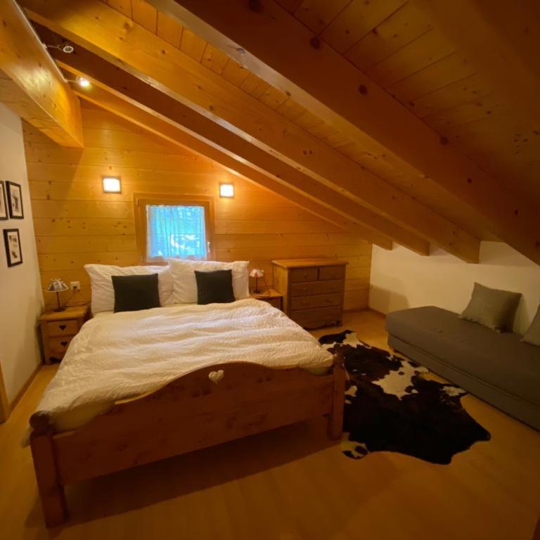 Apartments Vieux Chalet - Three-Bedroom Apartment with Mountain View / B 08 - 4