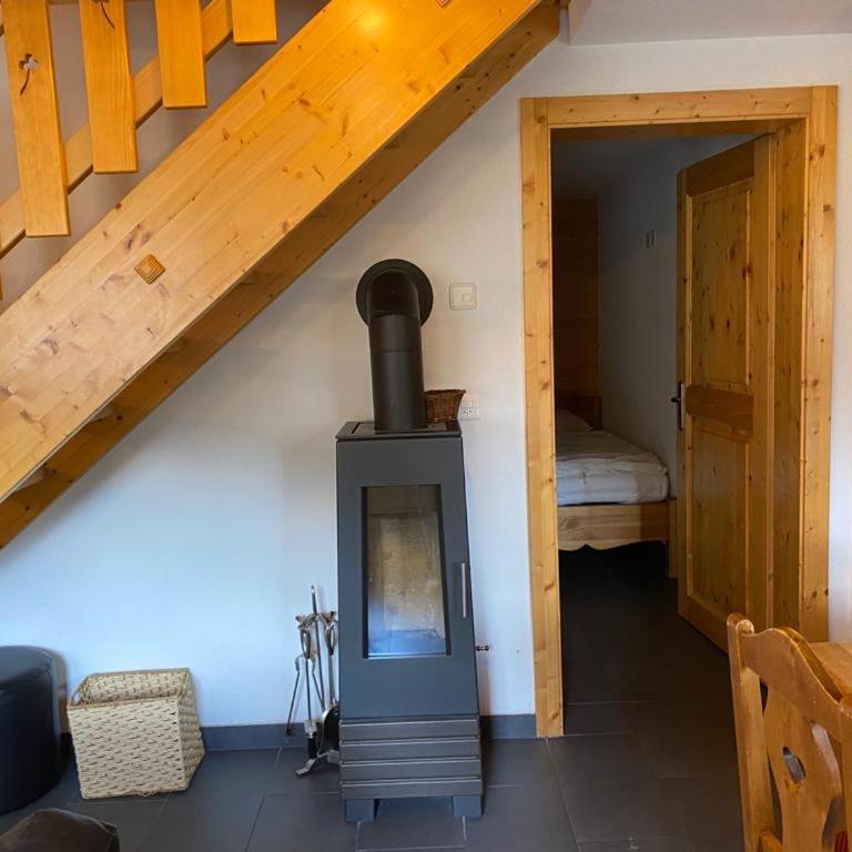 Apartments Vieux Chalet - Three-Bedroom Apartment with Mountain View / B 08 - 13