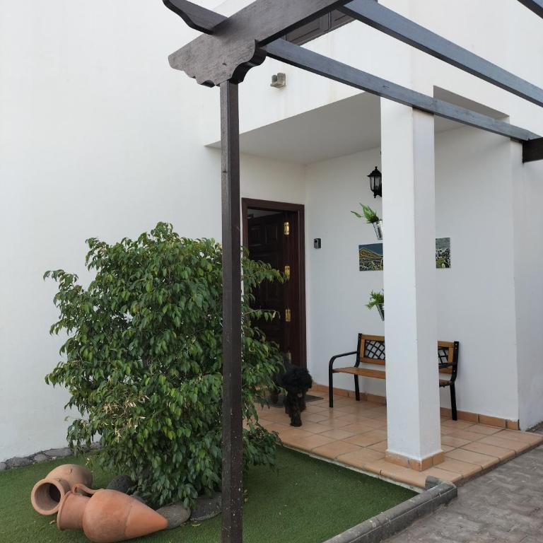 Lovely Villa Kiluka heated pool - Three-Bedroom House - 57