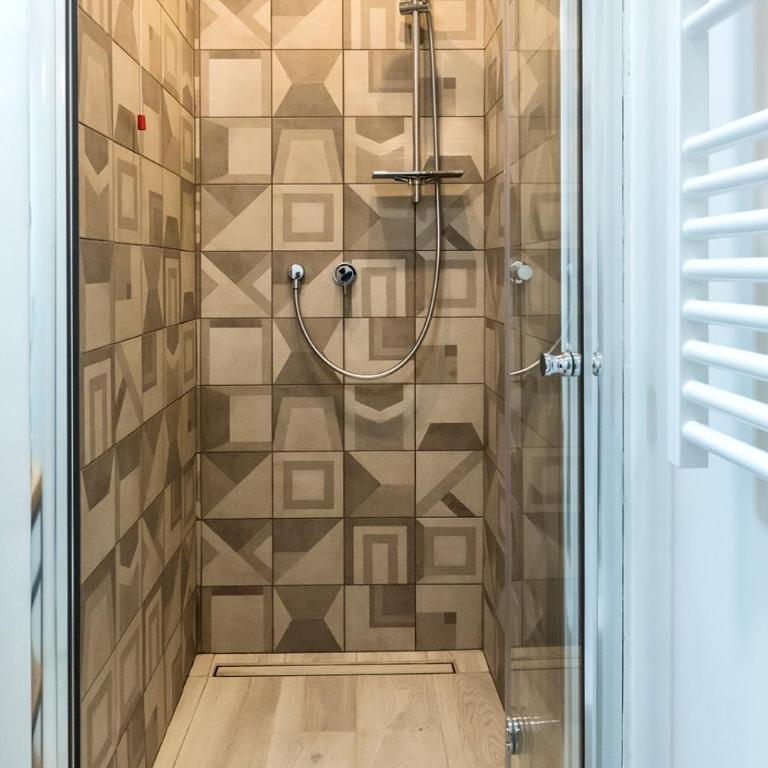 Accanto Alle Mura Rooms & Relax Spa - Camera King con Vista Giardino - 7