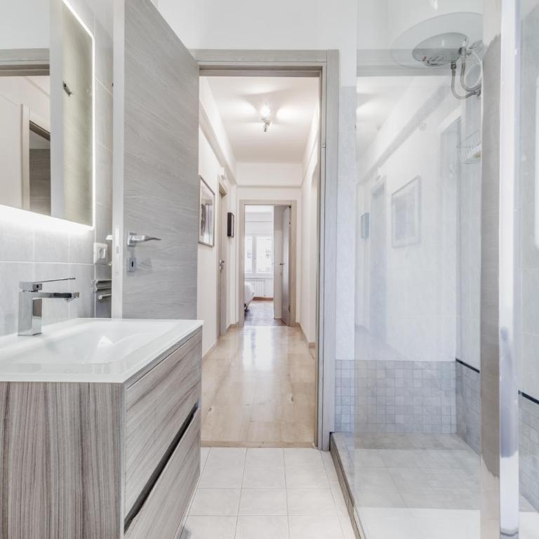 Garbatella Elegant Apartment - Appartamento con 2 Camere da Letto - 11
