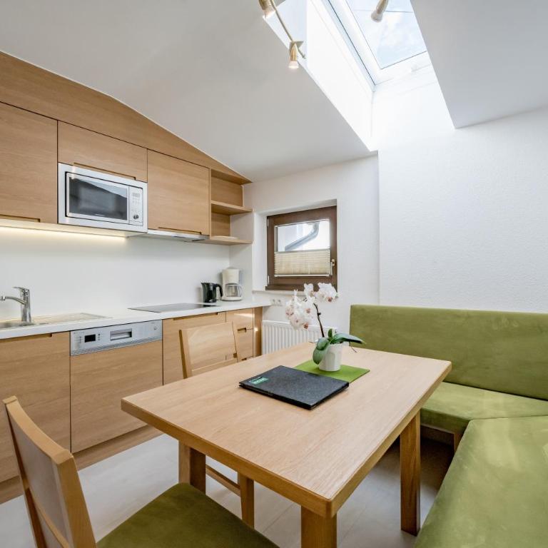 Apart Hotel Garni Wieser - Standard Apartment mit 2 Schlafzimmern und Balkon - 6