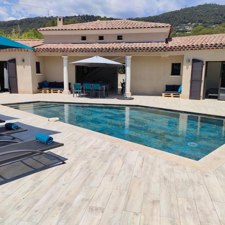 MAGNIFIQUE VILLA MODERNE ENTRE MER ET MONTAGNE - Villa 3 Chambres - 1