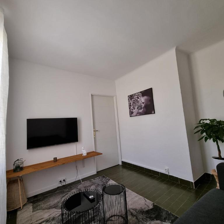 etienne dollet - Appartement 1 Chambre - 18