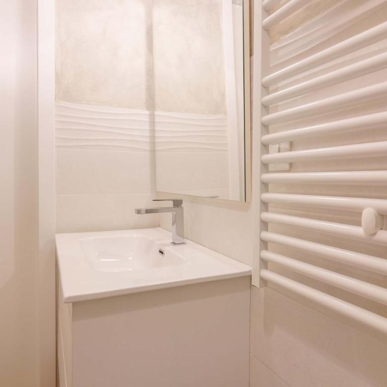 Canaletto apartment by Lesdomus - Two-Bedroom Apartment - 22
