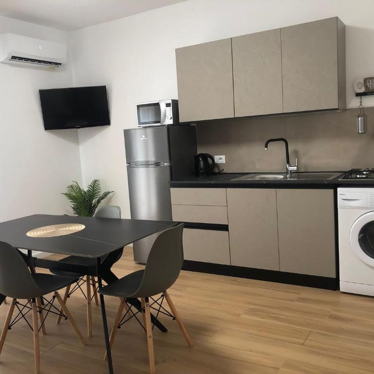 Mediterranea Apartment - Appartamento con 2 Camere da Letto - 1