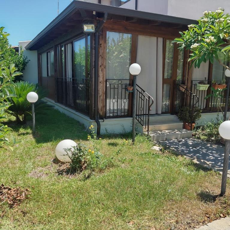 Casa Vacanze Villa Pomelia - Casa con 3 Camere da Letto - 1