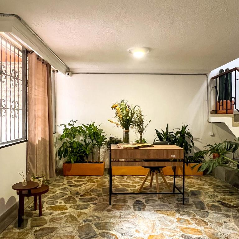 Book Lover's Haven, Your Private Library - One-Bedroom Apartment - 23