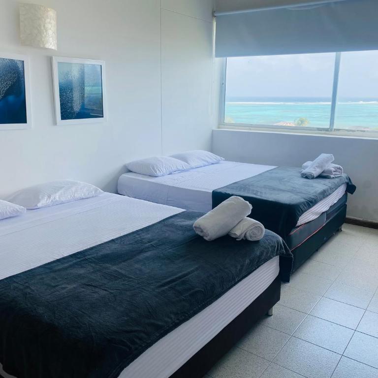 San Andrés espectacular apto frente al mar, WI-FI - Apartamento - 2 niveles - 1
