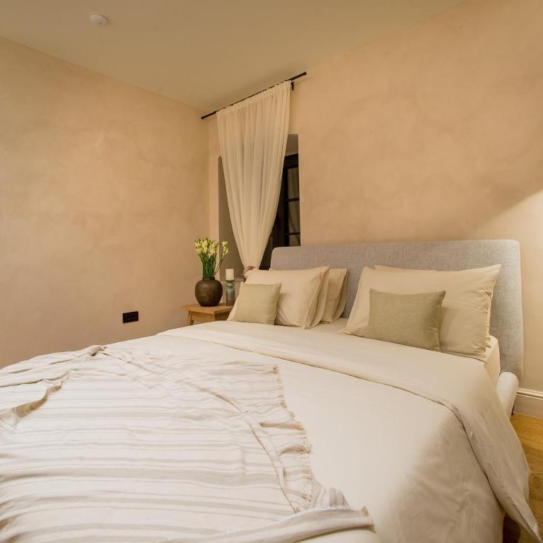 Villa Di Campagna - Two-Bedroom Villa - 32