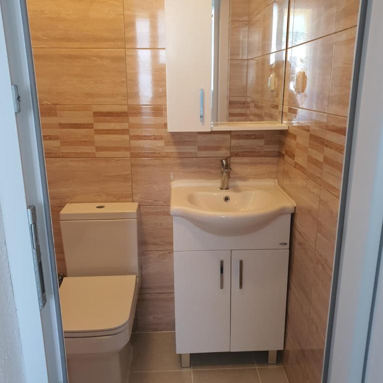 Villa Blanca - One-Bedroom Apartment - 3