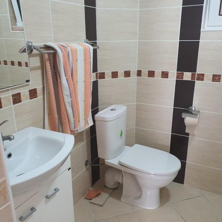 Villa Blanca - Two-Bedroom Apartment - 13