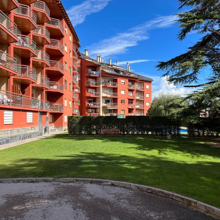Piso Puigcerda vistas y piscina - Appartamento con 3 Camere da Letto - 12