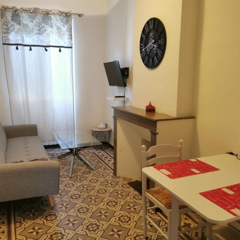 Petit appart entier au cœur des REMPARTS - Netfix et connection fibre gratuits - Appartement 1 Chambre - 5
