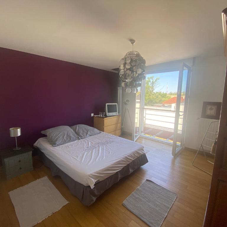 Chambre avec salle de bain privée à l étage dans ma maison - Chambre Double avec Salle de Bains Privative - 7