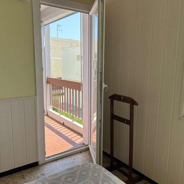 Appartement 2 pièces cabine climatisé avec terrasse et parking privé - 6 couchages - Le Grau-du-Roi - FR-1-250-257 - Apartment - 9