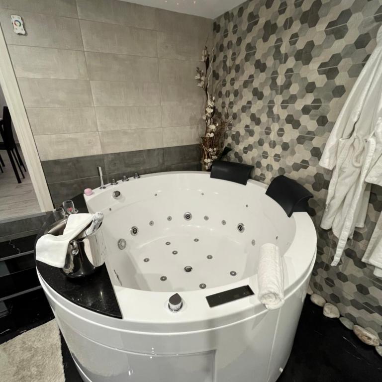 Vista Mare Apartments - Appartamento Suite - 26
