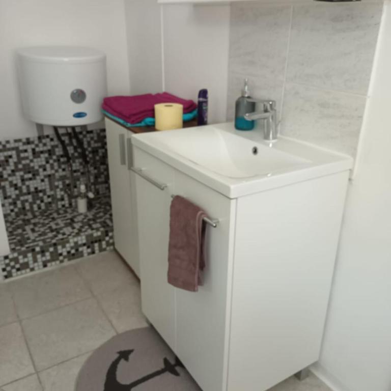 Privat Zimmer KF - Twin Room - 6
