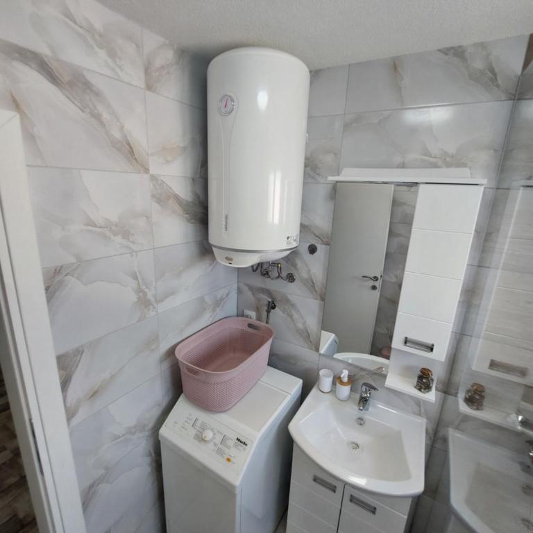 Apartman "MEDENI" - Two-Bedroom Apartment - 14