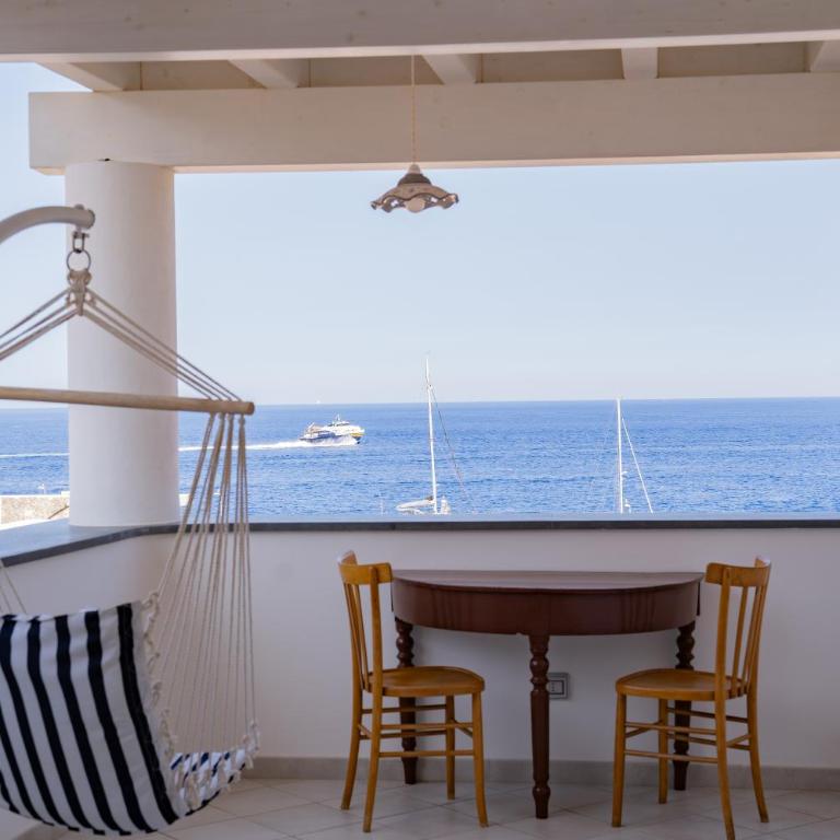 Casa Lussu - Double Room with Sea View - 1