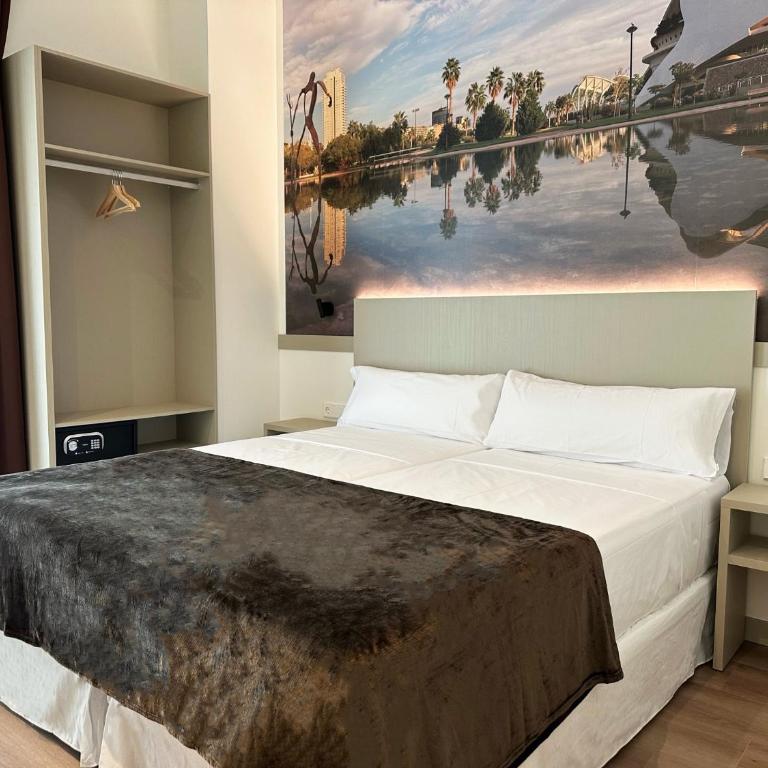 Hotel BESTPRICE Valencia - Deluxe Double Room - 1
