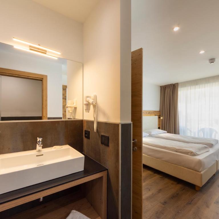 Active Alm Hotel - Camera Matrimoniale Standard - 4