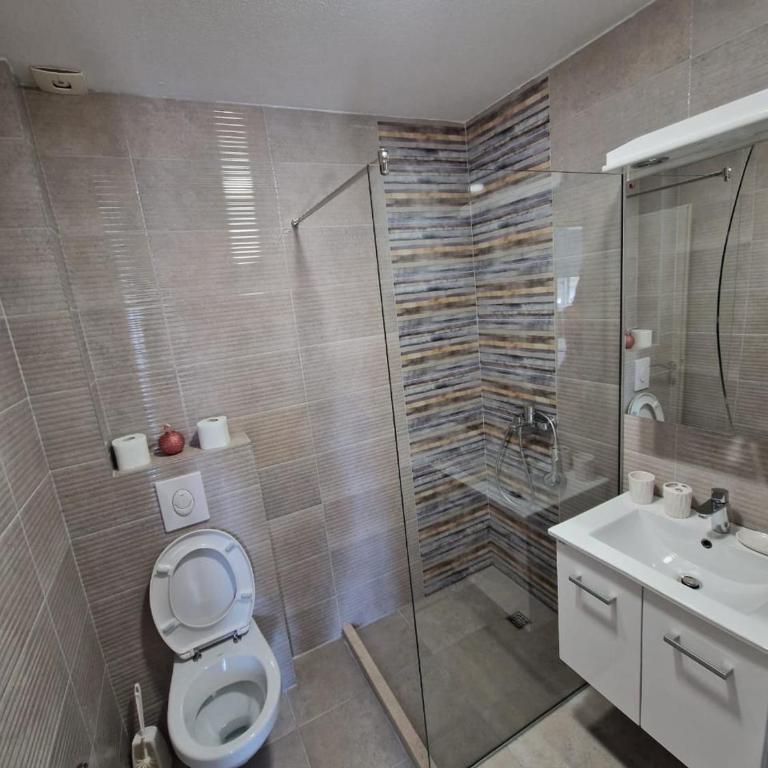 Studio apartman Happy Home - One-Bedroom Apartment - 14