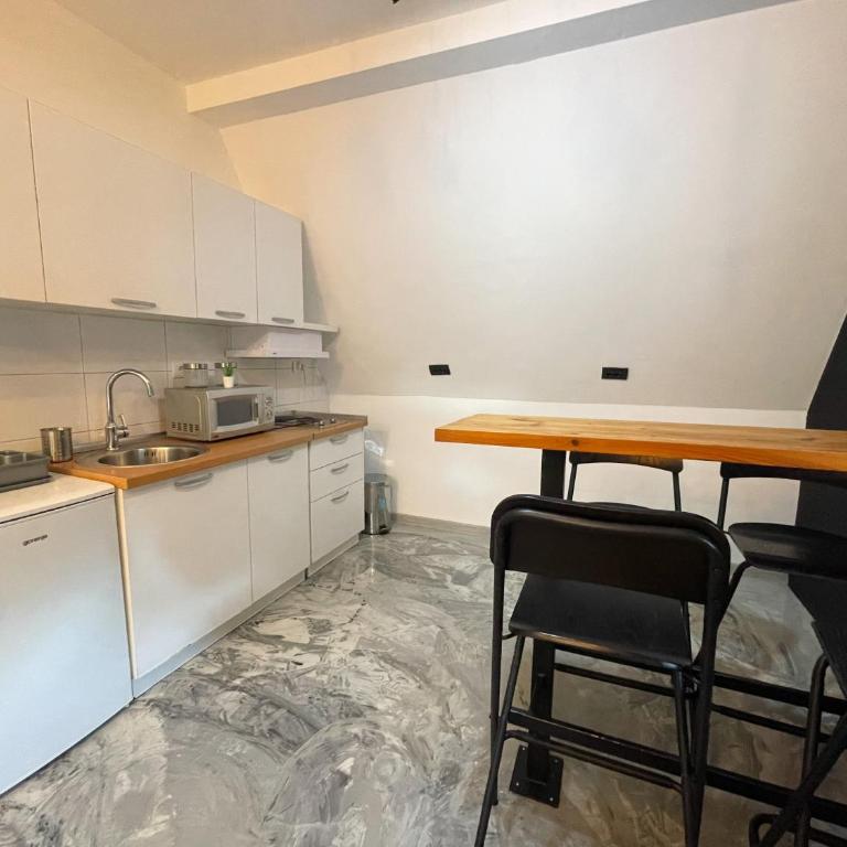 Hedonist-Boulevard Stayhouse - Apartman sa 2 Spavaće Sobe - 8