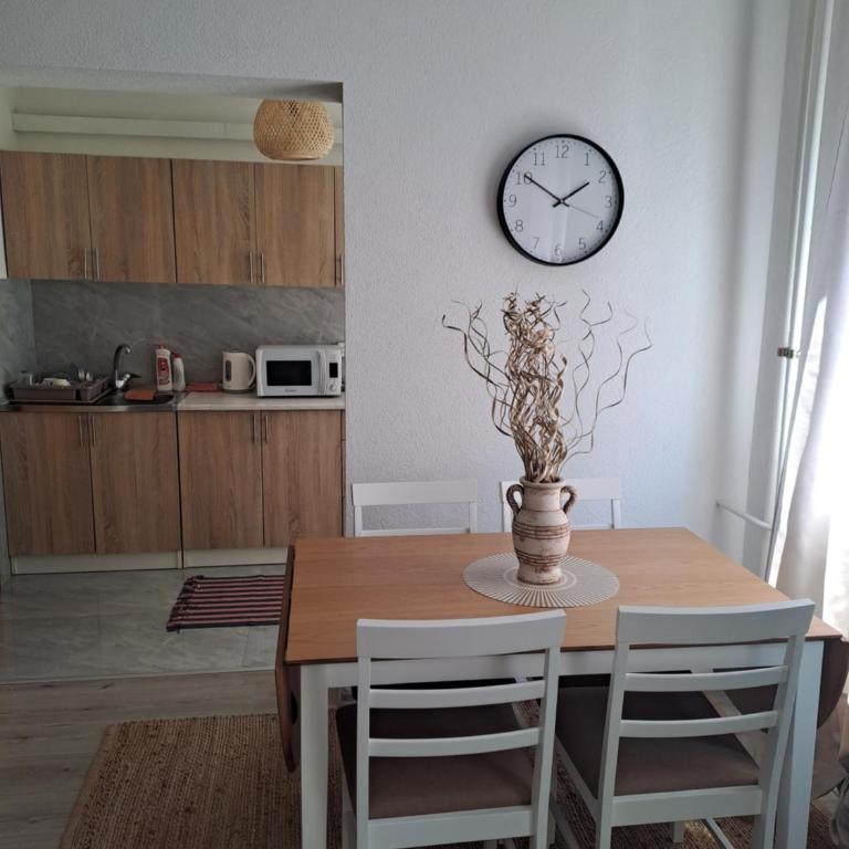 Enjoy traveling - One-Bedroom Apartment - 17