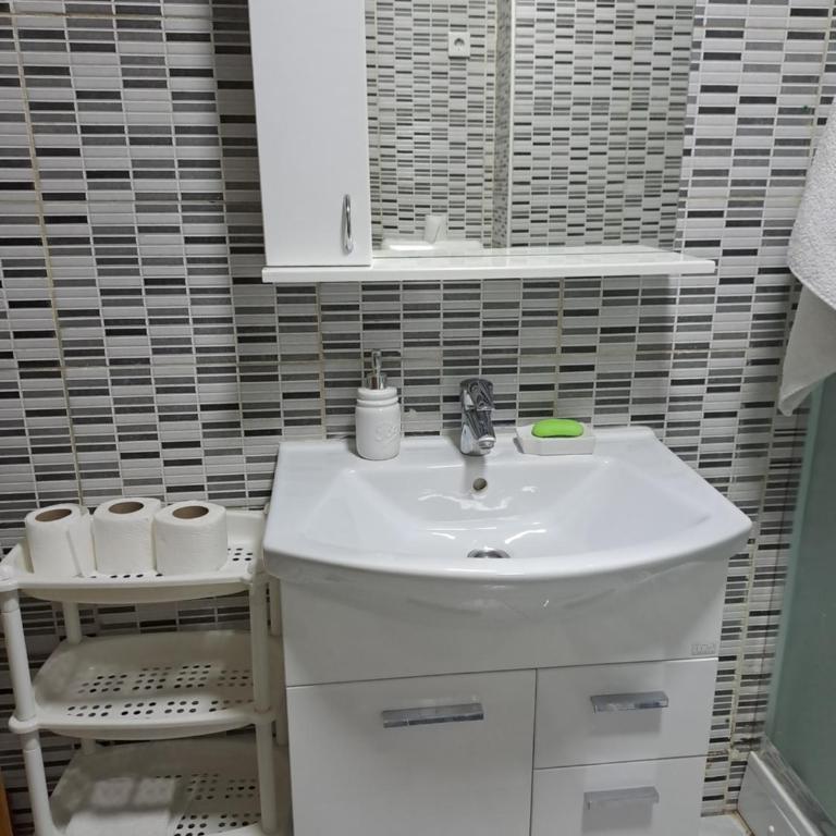 Enjoy traveling - One-Bedroom Apartment - 20