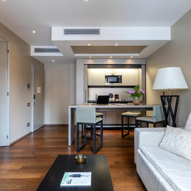 NJ Hotels & Apartments San Pietro all'orto 6 - Camera Deluxe (1 Adulto + 1 Bambino) - 15