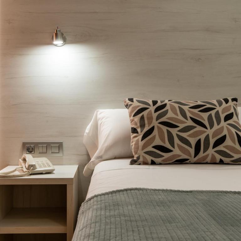 Hotel Ecoavenida - Standard Double or Twin Room with Balcony - 2