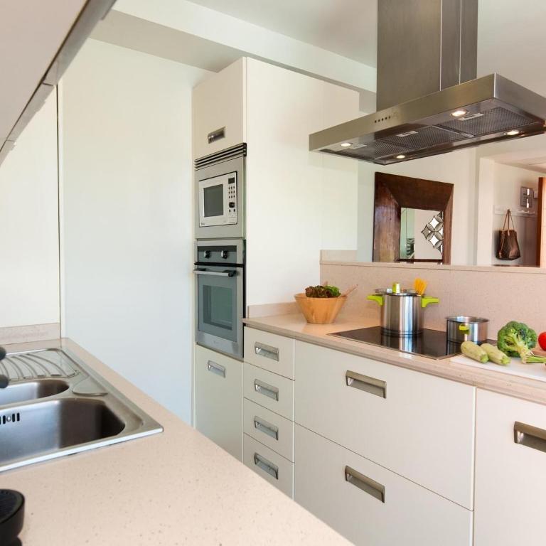 Belvilla by OYO Lagos 20 - Two-Bedroom Holiday Home - 15