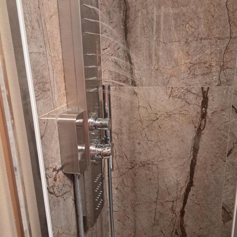 Centro storico, Centralissimo LUXURY SMERALDO SUITE Doccia Idromassaggio , cesto con piccola colazione - Appartamento con 1 Camera da Letto - 28