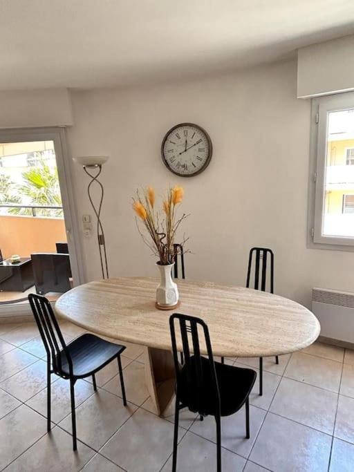 Grand T2 lumineux, 2 balcons, coeur de ville, à 100m plage, parking - Apartamento de 1 dormitorio - 42