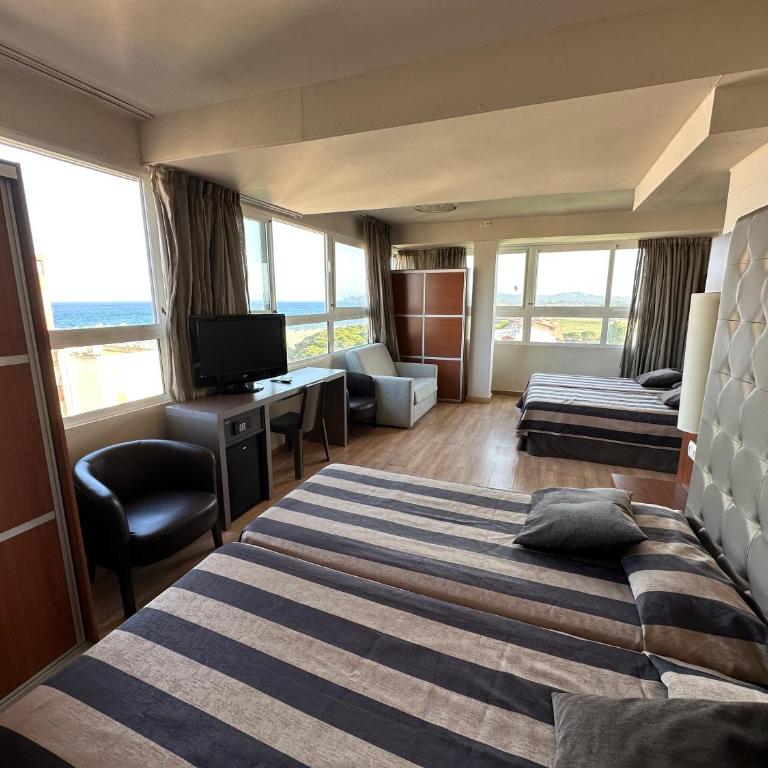 Hotel Panorama - Habitación Familiar sin terraza - 3