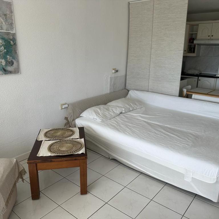 Borinquen only 280 meters to the beach, balcony with sea view, heated pool, Wifi - Estudio con vista al océano - 12